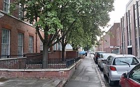 24-3 Princess Road West